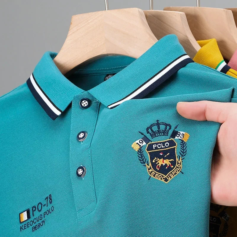 Klassisches Herren Poloshirt mit Wappen-Stickerei